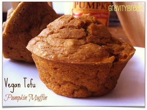 Who could have thought that silken tofu can taste so good in a muffin? I bought some silken tofu to add to my morning smoothies but wanted to experiment with it Tofu Muffins, Vegan Pumpkin Muffins, Whole Foods Vegan, Muffins Vegan, Sugar Free Cake, Vegan Christmas Recipes, Vegan Tofu, Silken Tofu, Vegan Christmas