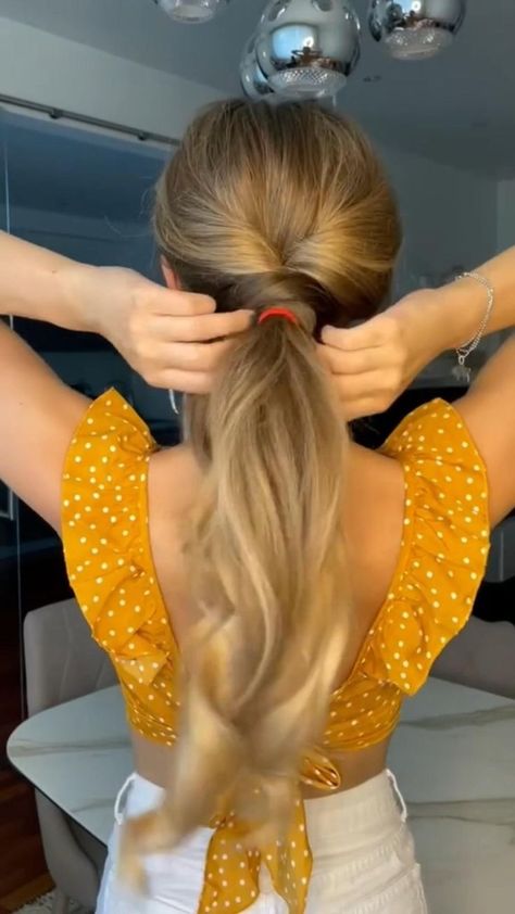 Cinema Hairstyles, Matte Makeup, Hair Stylies, Work Hairstyles, Long Blonde, Hairdo For Long Hair, Hair Stylist Life, Easy Hairstyles For Long Hair, Hair Today