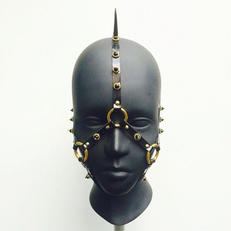 House Of Malakai patent leather face harness with glass beads and horn spikes .  #houseofmalakai #hom #couture #harness Face Harness, Leather Face Mask, Leather Face, Harness Fashion, Gothic Looks, High Fashion Jewelry, Fashion Mask, Art Accessories, Custom Leather