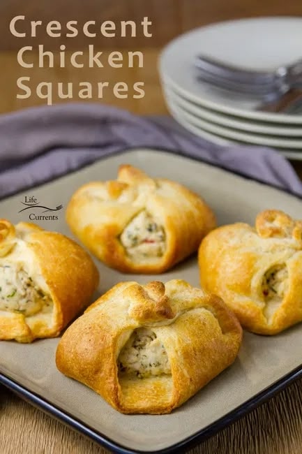 Chicken And Cream Cheese, Chicken Squares, Ideas For Chicken, Crescent Chicken, Crescent Roll Recipes Dinner, Chicken Pockets, Chicken Crescent Rolls, Chicken Puffs, Boiled Chicken Recipes