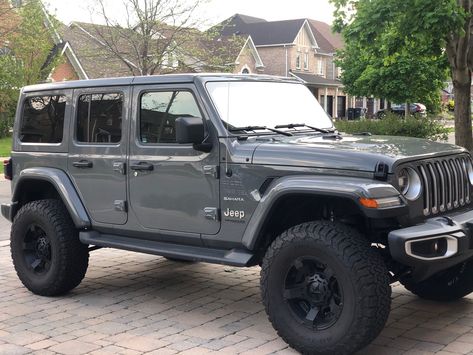 Grey Jeep Wrangler Aesthetic, Sting Grey Jeep, Grey Jeep Wrangler, Four Door Jeep Wrangler, Grey Jeep, Jeep Wrangler Camping, Jeep Sahara, Jeep Wrangler Lifted, Jeep Baby