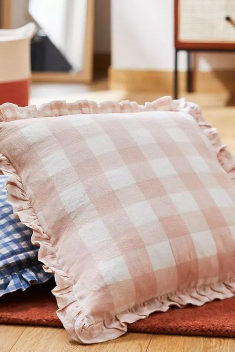 John Lewis cushion Conservatory Inspiration, Blush Pink Cushions, Alex Stedman, Upholstery Ideas, Checked Cushions, Rectangular Baskets, Green Gingham, Pink Cushions, Printed Cushions