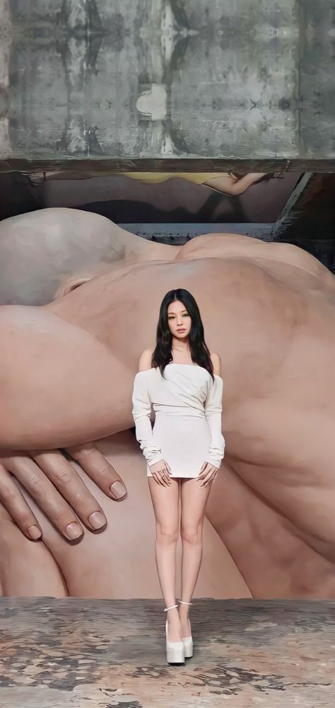 Jennie Kim Half Body Pic, Jennie Kim Outfits Chanel, Jennie Full Body Photo, Jennie Kim Pictures, Jennie Cool Photo, Jennie White Dress, Jennie In White, Jennie Pose, Jennie Kim Photoshoot