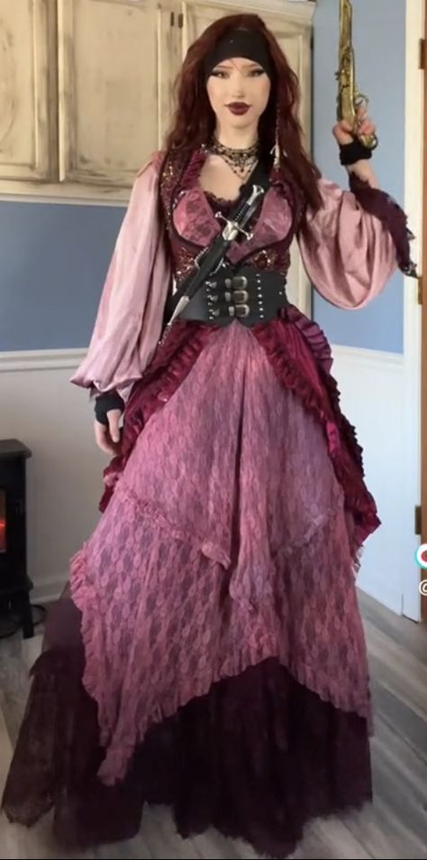 Ren Faire Costume Pirate, Space Pirate Aesthetic Outfit, Rennaisance Festival Outfits, Pink Renfaire Outfit, Renisance Fair Outfit Pirate, Medieval Festival Outfit, Mushroom Pirate, Mermaid Ren Faire, Ren Faire Outfits Plus Size