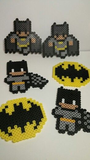 Batman Perler Beads, Pearled Bead Ideas, Pearled Bead, Easy Perler Beads, Perler Designs, Easy Perler Bead Patterns, Melty Bead Patterns, Pixel Beads, Easy Perler Beads Ideas