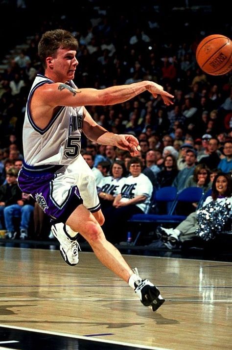 Jason Williams Jayson Williams, Williams Basketball, Jason Williams, Basketball Photography, Nba Wallpapers, Nba Pictures, Nba Legends, Nba Stars, Basketball Legends