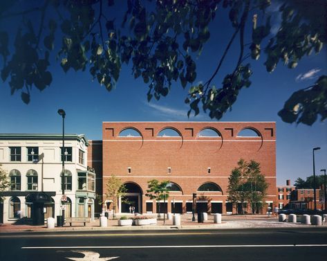 Charles Shipman Payson Building, Portland Museum of Art | Pei Cobb Freed & Partners Portland Museum Of Art, Museum Of Art, Art Museum, New England, Portland, England, House Styles, Architecture, Building