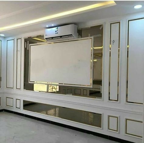 Wall Molding Living Room Modern, Molding Living Room, Wood Wall Paneling Modern, Wall Molding Living Room, Living Room Design Diy, درابزين السلم, Gold Salon, Salon Designs, False Ceiling Bedroom