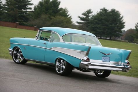 When it comes to modernizing a classic design, you'd have to look long and hard to pick a better foundation than the lines of a 1957 Chevy. Old Blue Car, Bel Air Car, Chevrolet 1957, Vintage Chevy Trucks, Milo Murphy, 57 Chevy Bel Air, Chevrolet Apache, Blue Cars, 50s Cars