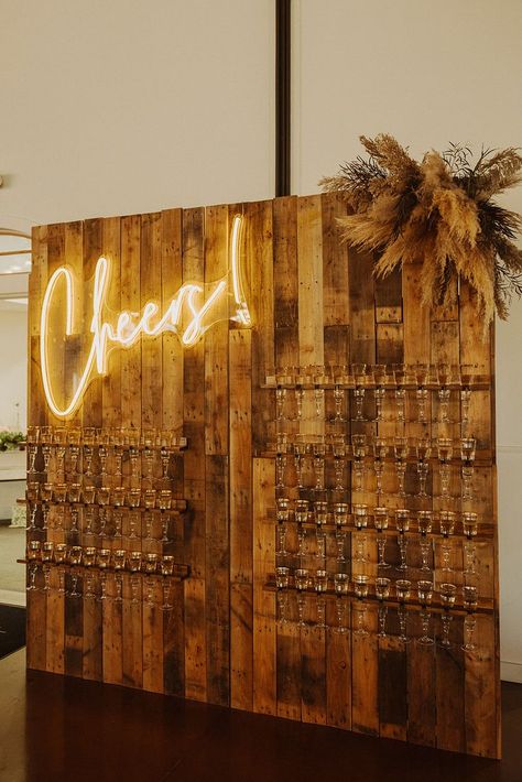 Champagne Wall Inspiration Champagne Wall Neon Sign, Wedding Champagne Wall Ideas, Wood Champagne Wall, Winery Decor Ideas, Wedding Favor Wall, Shot Wall Wedding, Diy Champagne Wall, Champagne Wall Wedding, Champagne Walls