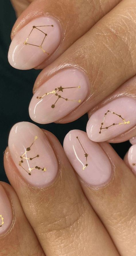 Celestial Nail Art Angelic Nails Aesthetic, Celestial Manicure, Celestial Nail Art, Celestial Nails, Planet Nails, Galaxy Nail Art, Galaxy Nails, Nail Colors Winter, Trendy Nail Art Designs