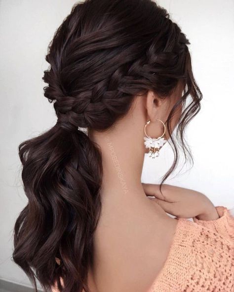 Reception Hairstyles, Very Easy Hairstyles, Hair Style On Saree, Venus Of Willendorf, Ponytail Hairstyles Easy, Glamorous Look, Simple Ponytails, Braided Hairstyle, Elegant Wedding Hair