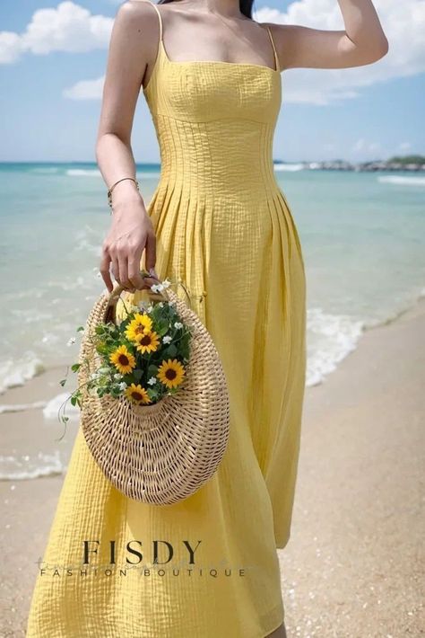 Looks Kate Middleton, Office Dresses For Women, Camisole Dress, Summer Party Dress, Women Long Dresses, Types Of Skirts, Beach Dress, Yellow Dress, Guest Dresses