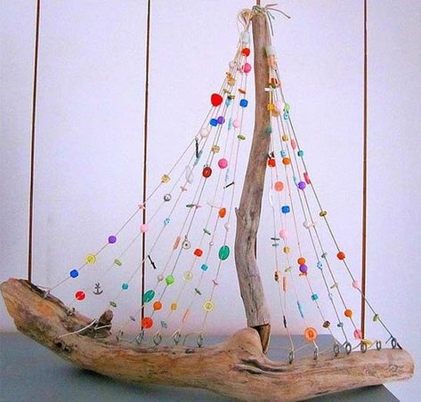 Driftwood Candle Holders, Driftwood Mobile, Driftwood Candle, Driftwood Diy, Driftwood Projects, Deco Nature, Driftwood Decor, Driftwood Crafts, Sea Glass Crafts