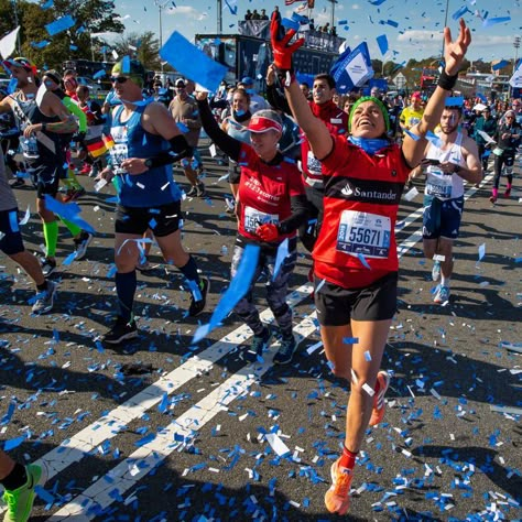 Ny Marathon, City Running, New York Marathon, Running Aesthetic, Nyc Marathon, Running Marathon, City Marathon, Bike Safety, Motivation Board