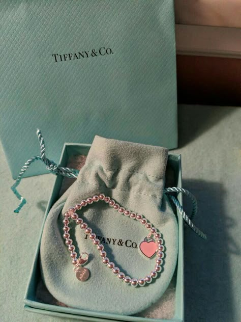 Tiffany And Co Jewelry, Tiffany Bracelets, Cute Jewellery, Bead Ball, Return To Tiffany, Bracelet Heart, Mini Pink, Tiffany Jewelry, Ball Bracelet