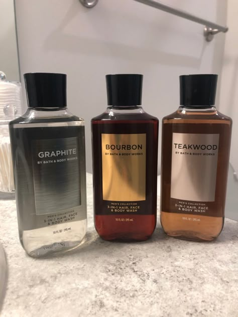 Bourbon Bath And Body Works, Mens Smell Good, Body Hygiene For Men, Bath And Body Works Men Products, Men Bath And Body Works, Men’s Body Wash, Men Hygiene Aesthetic, Black Men Hygiene, Mens Hygiene Aesthetic