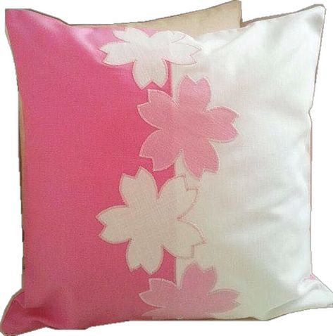 Aplic Work Design Ideas, Pillow Covers Painting, Applique Work Design, Patch Work Designs, Fabric Art Tutorials, Draps Design, Fancy Pillows, Bed Cover Design, Diy Sy