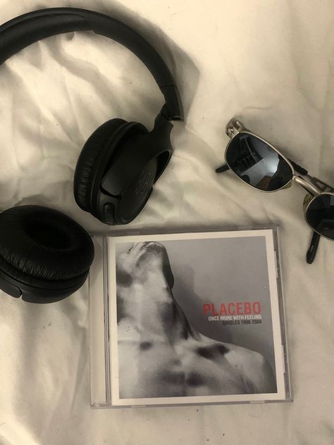 Aesthetic Downtown Girl, Aesthetic Downtown, Downtown Girl Aesthetic, Brian Molko, Cd Music, Magical Art, Downtown Girl, Captured Moments, Music Room