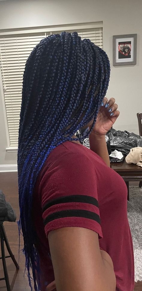 Blue Hair Braids Black Women, Braids For Black Women Blue, Box Braids With Blue Highlights, Braids With Blue Highlights, Blue And Black Box Braids, Dark Blue Box Braids, Dark Blue Braids, Blk Hairstyles, Blue Box Braids