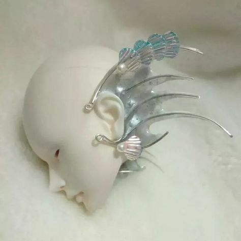 Dollmore 1/6 1/4 1/3 Uncle BJD Mermaid Ears Shells&Pearls Deco Cosplay Accessory | eBay Mermaid Accesories, Mermaid Ears, Ocean Accessories, Siren Costume, Sea Accessories, Mermaid Cosplay, Mermaid Bag, Mermaid Toys, Silver Mist