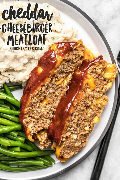 Cheese Meatloaf, Cheeseburger Meatloaf, Cheese Stuffed Meatloaf, Good Meatloaf Recipe, Queso Cheddar, Soy Free Recipes, Best Meatloaf, Meatloaf Recipe, Sauce Tomate