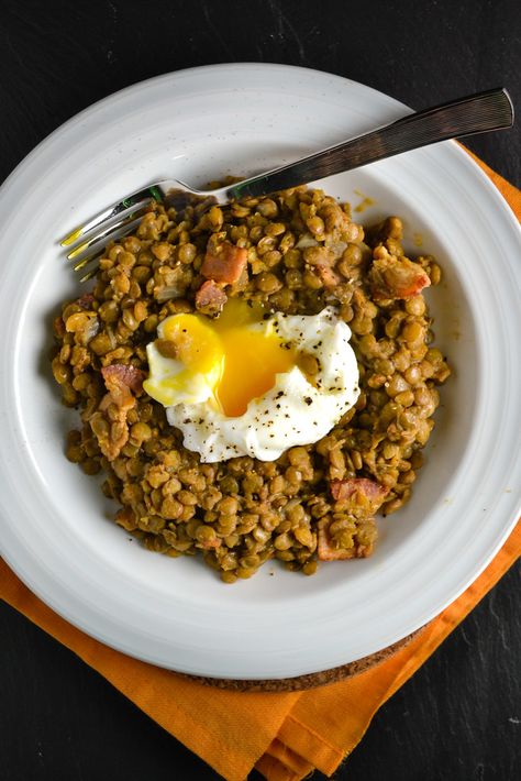 Lentils and Bacon with Poached Egg, My Kind of Comfort Food Amazing Cookie Recipes, Health Goth, Indian Butter Chicken, Gluten Free Egg Free, Bacon Breakfast, Main Squeeze, Poached Egg, Lentil Recipes, Bacon Egg