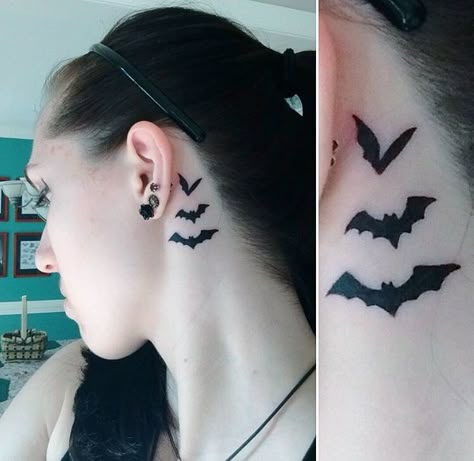 Behind The Ear Bat Tattoo, Bats Behind Ear Tattoo, Bat Ear Tattoo, Bat Tattoo Behind Ear, Vampire Tattoos, Goth Tattoos, F Tattoo, Vampire Tattoo, Tattoo Behind Ear