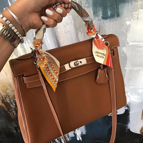 Handbag Hardware, Hermes Kelly Bag, Kelly Bag, Handbag Leather, Bags Aesthetic, Hermes Handbags, Brown Bags, Hermes Bags, Cute Bags