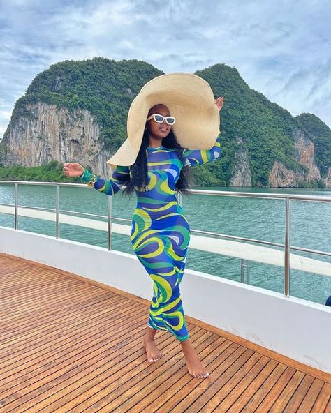 Sni Mhlongo Outfits, Snikiwe Mhlongo, Cruise To Mexico, Mexico Cruise, Cute Vacation Outfits, Oversized Hat, Vacay Vibes, Vacay Outfits, Stylish Wardrobe