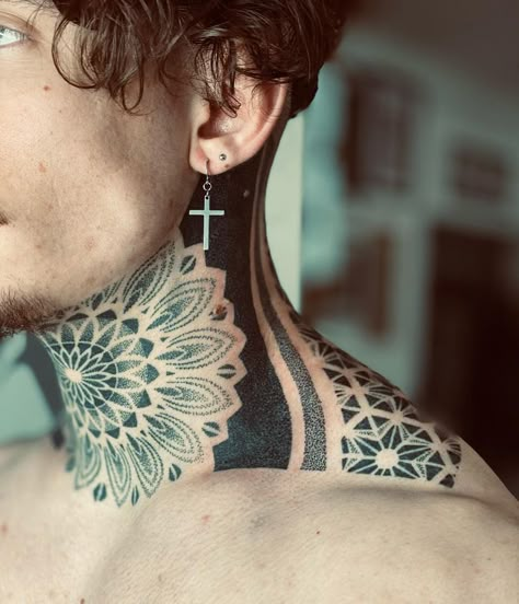 Geometric Throat Tattoo, Front Neck Tattoo, Full Neck Tattoos, Tattoos Neck, Black Men Tattoos, Side Neck Tattoo, Russian Tattoo, Throat Tattoo, Tattoo Inspiration Men