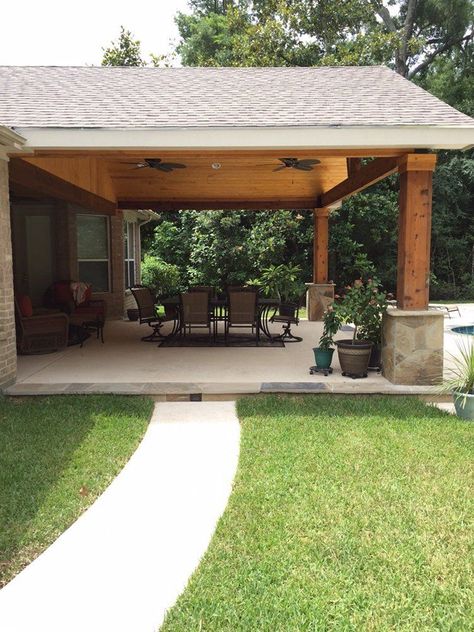 Backyard Paradise - Magnolia, TX, United States. Gable roof patio cover attached… Post And Beam Porch Covered Patios, Covered Deck On Ranch Style Home, Small Covered Patio, Covered Patio Design, Backyard Porch, Casa Country, Luxury Pools, Backyard Paradise, Backyard Pergola