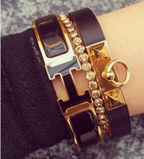 Black and Gold Hermes H bracelet Hermes H Bracelet, Hermes Bangle, Hermes Bracelet, Black Gold Jewelry, Hermes Jewelry, Enamel Bracelet, Jewelry Inspo, Bling Bling, Accessories Bracelets