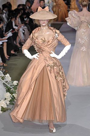 Christian Dior Fall 2007, Dior Fall 2007, Galliano Dior, Bow Choker, Haute Couture Paris, Haute Couture Gowns, Collection Couture, Christian Dior Haute Couture, Dior Designer