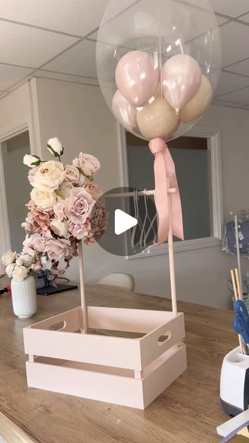 Louise Gough on Instagram: "I can’t even explain how much I loved making this 😂😂😂 

I could have kept going and adding things all day, But time we on whilst I was making this, but what do we think? 

Training members if we want a full video on this, I’ve another 5 to make 😂 let me know lol

#baby #babyshower #babyshowergift #babygift #newborn #newborngifts #balloons #babyshowerballoons #heliumballoons #personalisedballoons" Gift Stand Ideas, Pink Elephant Centerpieces, Baby Boy Gifts To Make, New Baby Hamper, How To Make A Gift Basket Look Full, Newborn Diy Gifts, How To Make Gift Hampers, Newborn Decoration Ideas, Baby Hamper Ideas Baskets