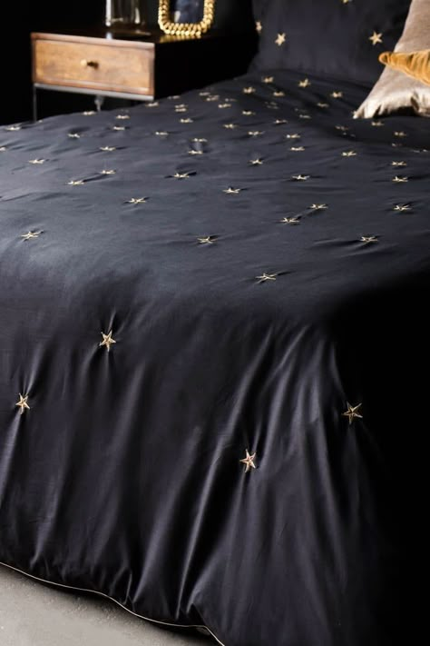 Duvet Cover Stars, Next Bedding Duvet Covers, Star Duvet Cover, Space Ceiling Bedroom, Dark Academia Bed Sheets, Black Gold Home Decor, Contrast Bedding, Gold And Black Bedroom Ideas, Celestial Comforter