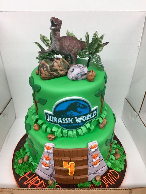 Jurassic Park Cake Jurassic World Cake, World Cake, Jurassic Park Birthday Party, Jurassic Park Party, Jurassic Park Birthday, Lego Birthday Cake, Dino Cake, Dinosaur Birthday Cakes, Lego Jurassic World