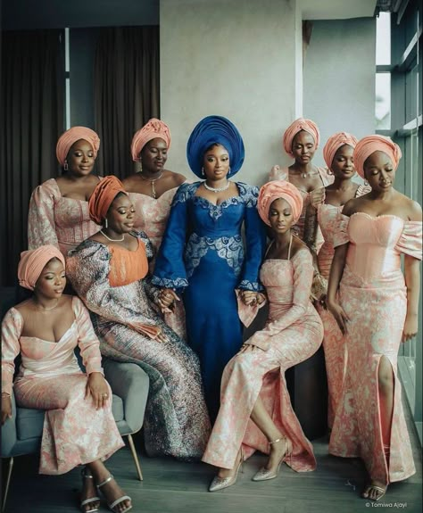 Bridesmaids Nigerian Wedding, Nigerian Engagement, Nigerian Traditional Dresses, Owambe Styles, Bride And Her Bridesmaids, Yoruba Bride, Nigeria Wedding, Bride Preparation, Nigerian Traditional Wedding