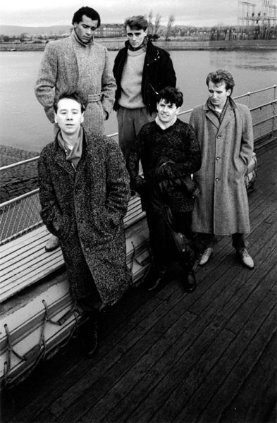 Simple Minds Band, Jim Kerr, Scottish Bands, Forget About Me, 80's Music, British Music, New Retro Wave, Simple Minds, 80s Bands