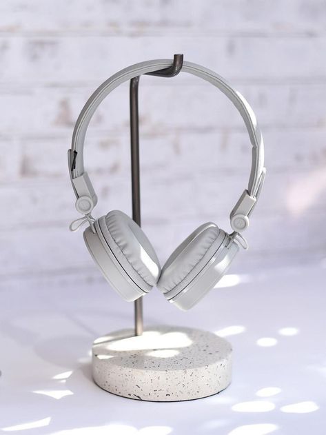 Product Planning, Diy Headphone Stand, Metal Headphones, Wood Headphones, Diy Headphones, Head Phone, Headphone Storage, Music Stands, Audio Rack