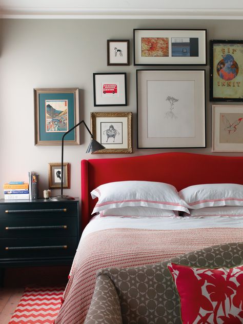 Shades of Grey Book - Choosing Paint Colors Photos | Architectural Digest White Red Bedroom, Grey Walls Bedroom, Statement Bed, Shade Of Gray, Design Hall, Choosing Paint, Wall Colour, Interior Vintage, Red Home Decor