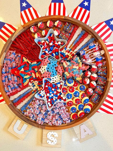 Usa Themed Food, 4th Of July Candy Bar, Patriotic Charcuterie Board, Patriotic Smores Dip, 4th Of July Candy Charcuterie Board, Fourth Of July Candy Charcuterie Board, Patriotic Candy Bar, S’mores Dip July 4th, 4th July Food