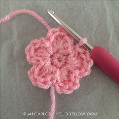 Crochet Flowers For Beanies, Crochet Micro Flowers Free Pattern, 5 Petal Crochet Flower Pattern, How To Crochet Flower Petals, Tiny Crocheted Flowers, How To Crochet Tiny Flowers, Free Flower Crochet Pattern Simple, Crocheting Flowers Easy, Crochet Flower Beginner