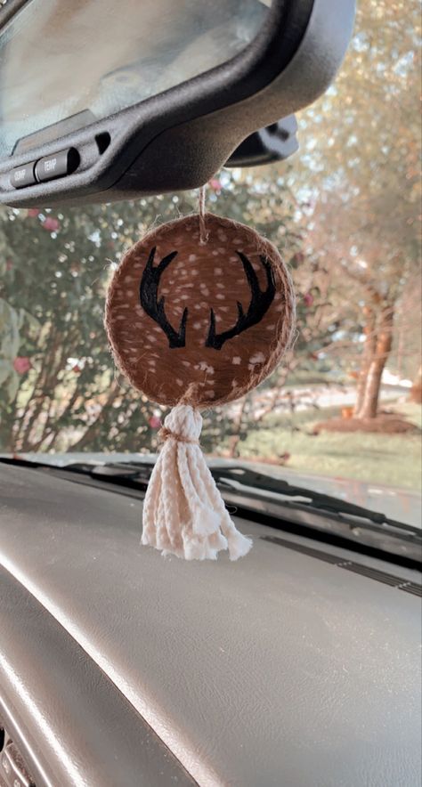 Adorable deer car charm perfect to add a little southern charm to your car! Cute Western Car Accessories, Country Car Accessories, Western Car Decor, Western Car Accessories, Things For Car, Car Monogram, Western Car, Buick Verano, Cowgirl Accessories