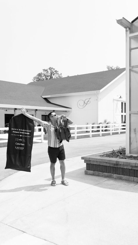 When Ben brought up Game Day arrival photos for the groomsmen I was so excited!! There aren’t many wedding day trends when it comes to the… | Instagram Game Day Photos Groomsmen, Groomsmen Arrival Photos, Groomsmen Game Day Pics, Game Day Wedding Pictures Groomsmen, Grooms Poses, Party Sneakers, Groomsmen Wedding, Sports Jerseys, Photos Inspo