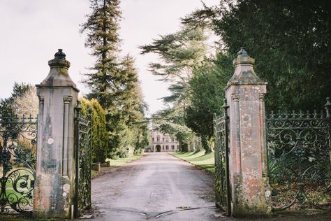 Historic Cotswolds Venue Grittleton House joins the Gin Revolution Grittleton House, Reasons To Get Married, Victorian Manor, Gothic Mansion, London Boroughs, Country House Wedding Venues, London Wedding Venues, Elegant Wedding Venues, House Weddings