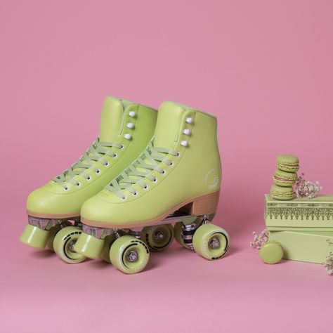 90s Objects, Green Roller Skates, Skates Aesthetic, Aesthetic Mint, Oc Group, Skate Aesthetic, Witch Coven, Great Minds Think Alike, Roller Shoes