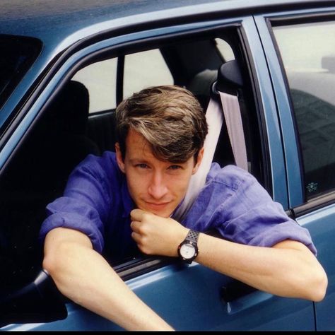 @andersoncooper on Instagram: “#tbt when i was just starting to work as a reporter for #channelone news. 1992.” Anderson Cooper Boyfriend, Kathy Griffin, Chelsea Handler, Katie Couric, Anderson Cooper, Jon Stewart, David Letterman, The Daily Show, Pop Culture References