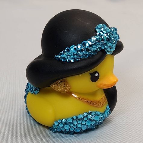 Bedazzled Hair, Jeep Ducks, Cruise Ducks, Sparkle Crafts, Duck Crafts, Duck Pictures, Duck Wallpaper, Duck Gifts, Rhinestone Projects