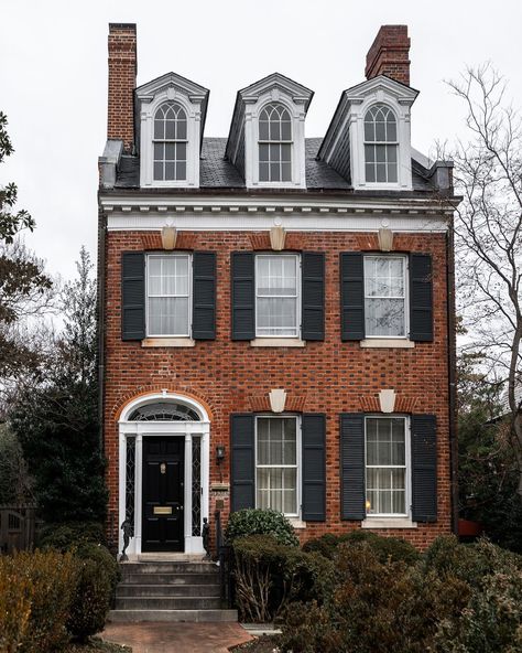 Sundays in the neighborhood. 🏡 Our Floor-to-Ceiling Sale is happening now: https://bit.ly/3JBrkCe (📷: @thatjanebird) #myOKLstyle #Home #InteriorDesign #HomeDecor #OneKingsLane Traditional Brick Home, Georgetown Dc, Townhouse Exterior, Ivy House, Red Brick House, English Manor, Brick Home, Row House, Brick House